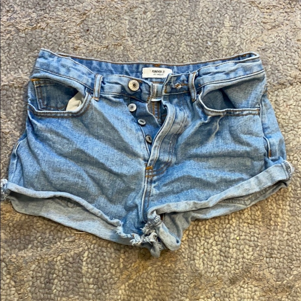 very cute rolled bottom shorts